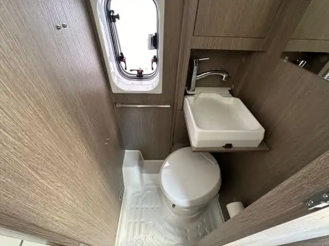 CHAUSSON V 594 S Road-Line VIP